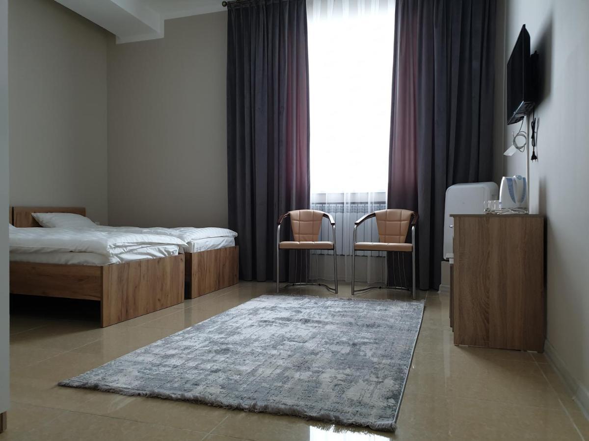 Station Hostel Atyraū Zewnętrze zdjęcie