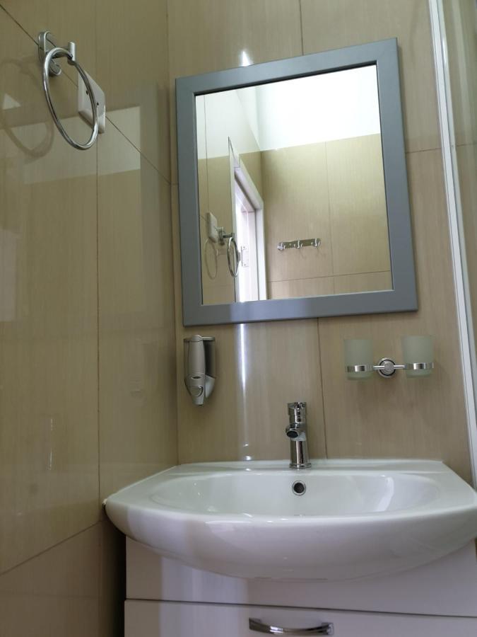 Station Hostel Atyraū Zewnętrze zdjęcie